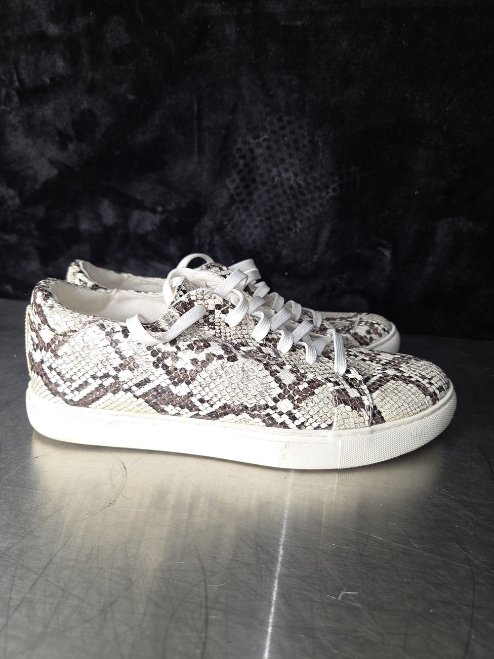 Kenneth Cole Snake-Print Low-Top Sneakers in White and Brown